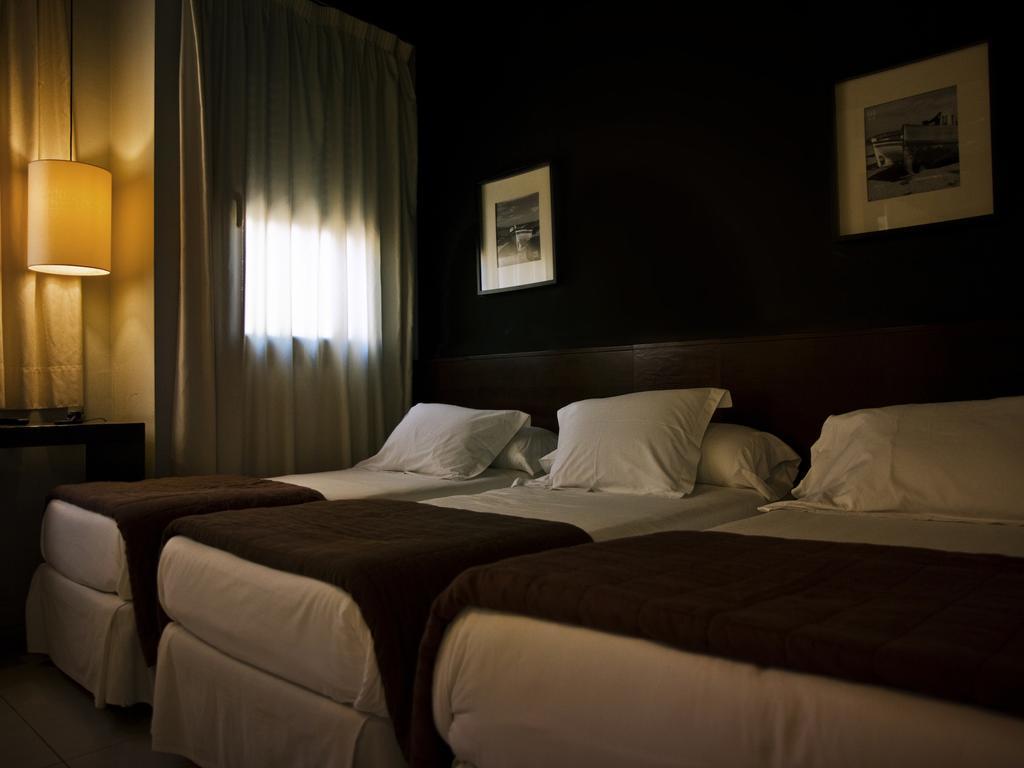 Hostal Badaloni Badalona Pokój zdjęcie